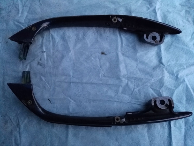 Λαβή SUZUKI BURGMAN 400 K2, λαβή συνοδηγού L/R Product image