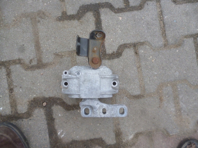 ΣΤΗΡΙΞΗ ΚΙΝΗΤΗΡΑ PAW ΔΕΞΙΑ GOLF V TOURAN 1.9 TDI Product image