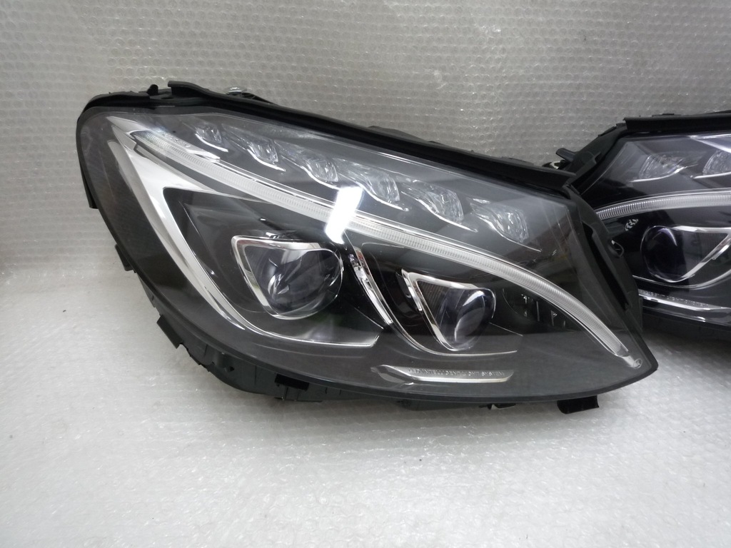 Mercedes C Class W205 Φωτιστικά Full Led Αριστερά Δεξιά Product image