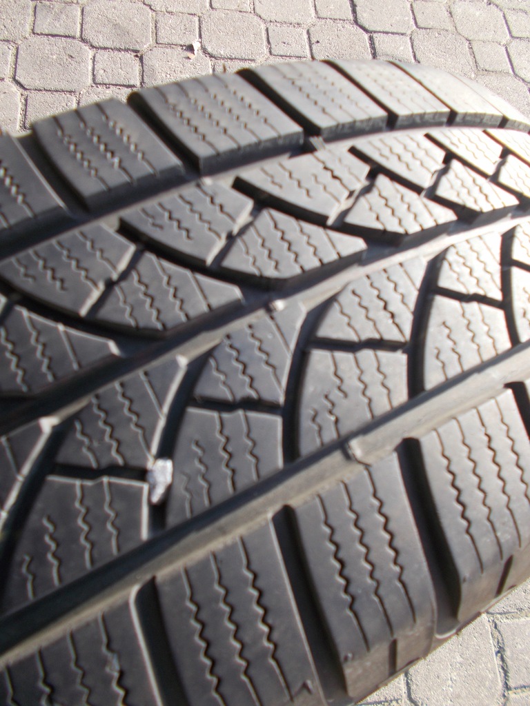 1τμχ BRIDGESTONE Blizzak LM-18C 215/65/16 C 7,8mm Product image