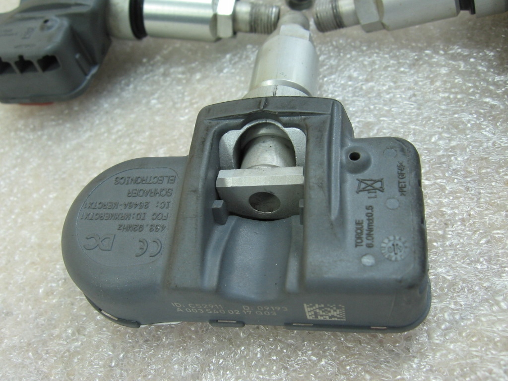 ΑΙΣΘΗΤΗΡΕΣ ΠΙΕΣΗΣ TPMS MERCEDES A0035400217 Q03 Product image