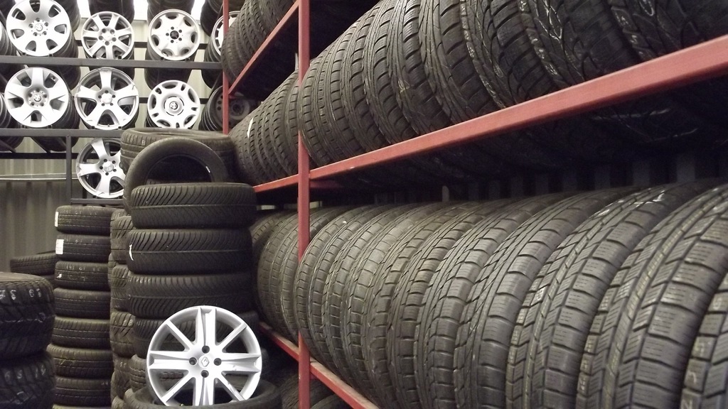 4X ΧΕΙΜΕΡΙΝΑ ΕΛΑΣΤΙΚΑ 215/70R15C 109/107R KLEBER TRANSALP 2 WARSAW Product image