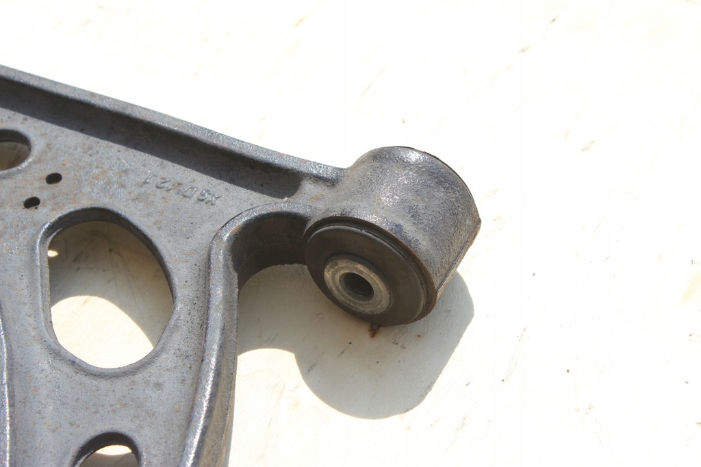 Μπροστινό ψαλίδι VwAG 1K0407153G Product image