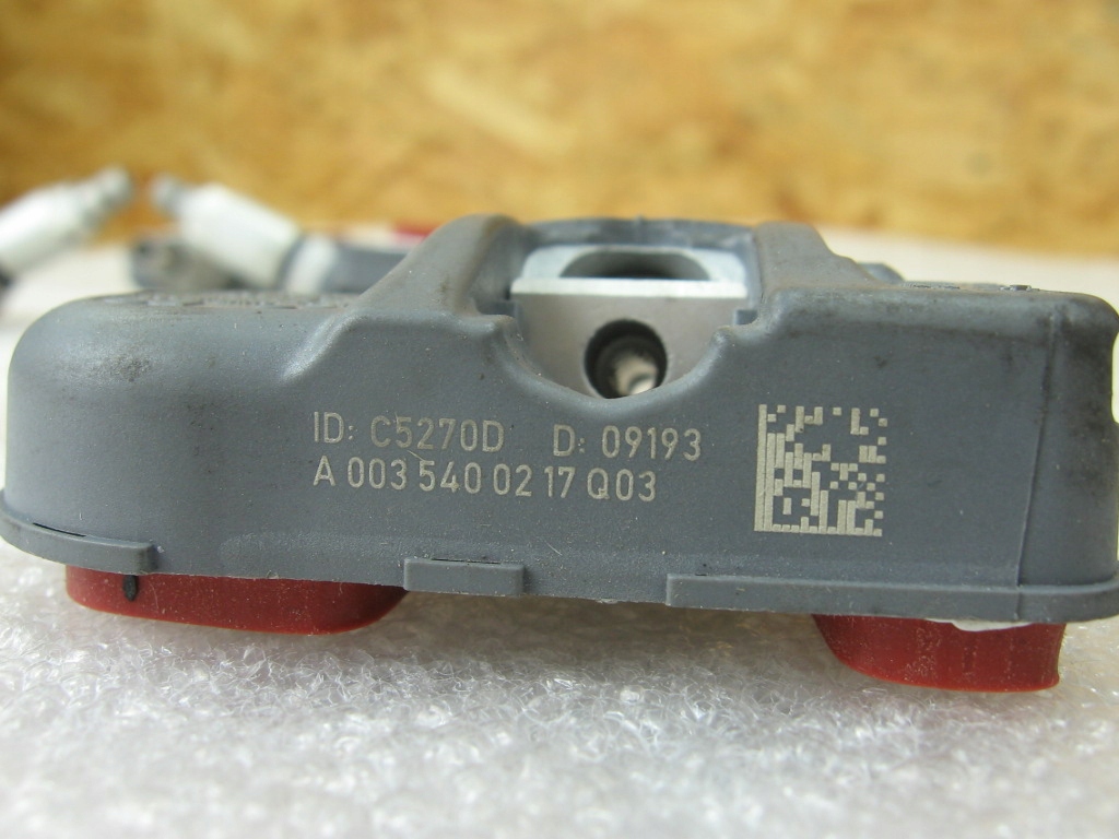 ΑΙΣΘΗΤΗΡΕΣ ΠΙΕΣΗΣ TPMS MERCEDES A0035400217 Q03 Product image