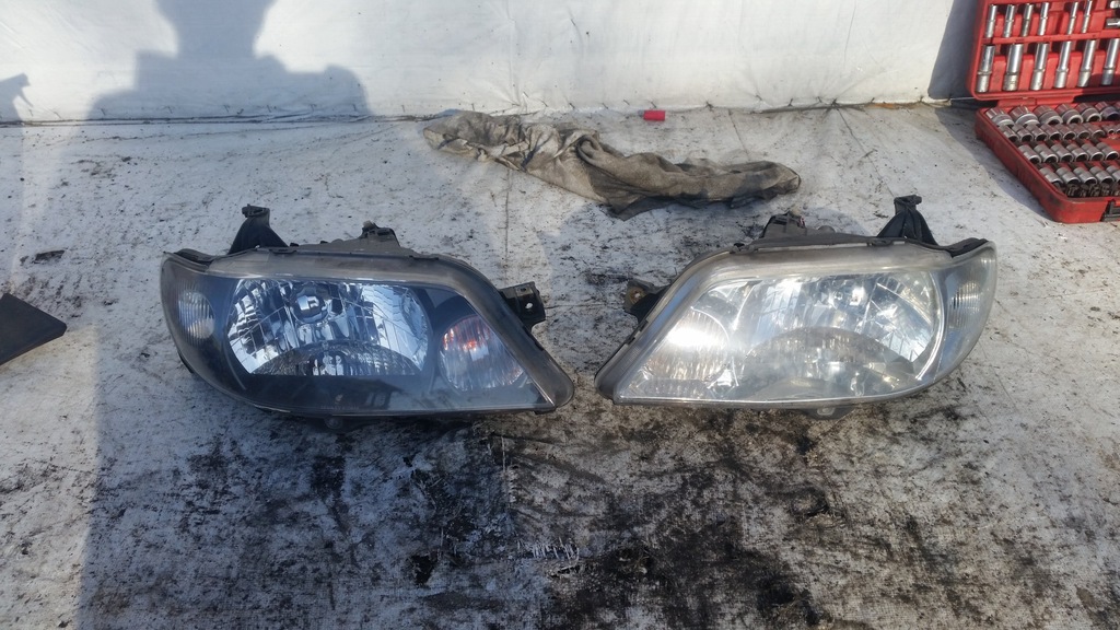 MAZDA 323 LIFT ΕΜΠΡΟΣ ΦΩΤΟ ΑΡΙΣΤΕΡΑ ΔΕΞΙΑ Product image