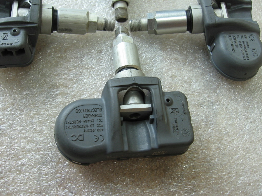 ΑΙΣΘΗΤΗΡΕΣ ΠΙΕΣΗΣ TPMS MERCEDES A0035400217 Q03 Product image