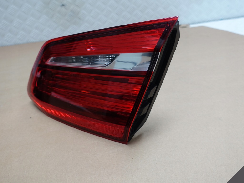 BMW 2 F45 ΑΝΑΒΑΤΉΡΑ LCI LED ΣΤΗΝ ΠΌΡΤΑ ΤΟΥ ΧΏΡΟΥ ΑΠΟΣΚΕΥΏΝ L Ή P Product image