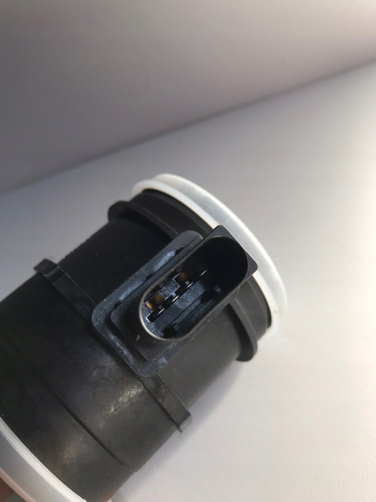BMW E90 E91 E84 E82 2.0 D Μετρητής ροής αέρα 1362778743 NTK 91534 Product image