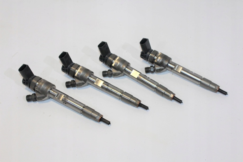 BMW F30 F45 B47C20A INJECTOR 8514146 Product image