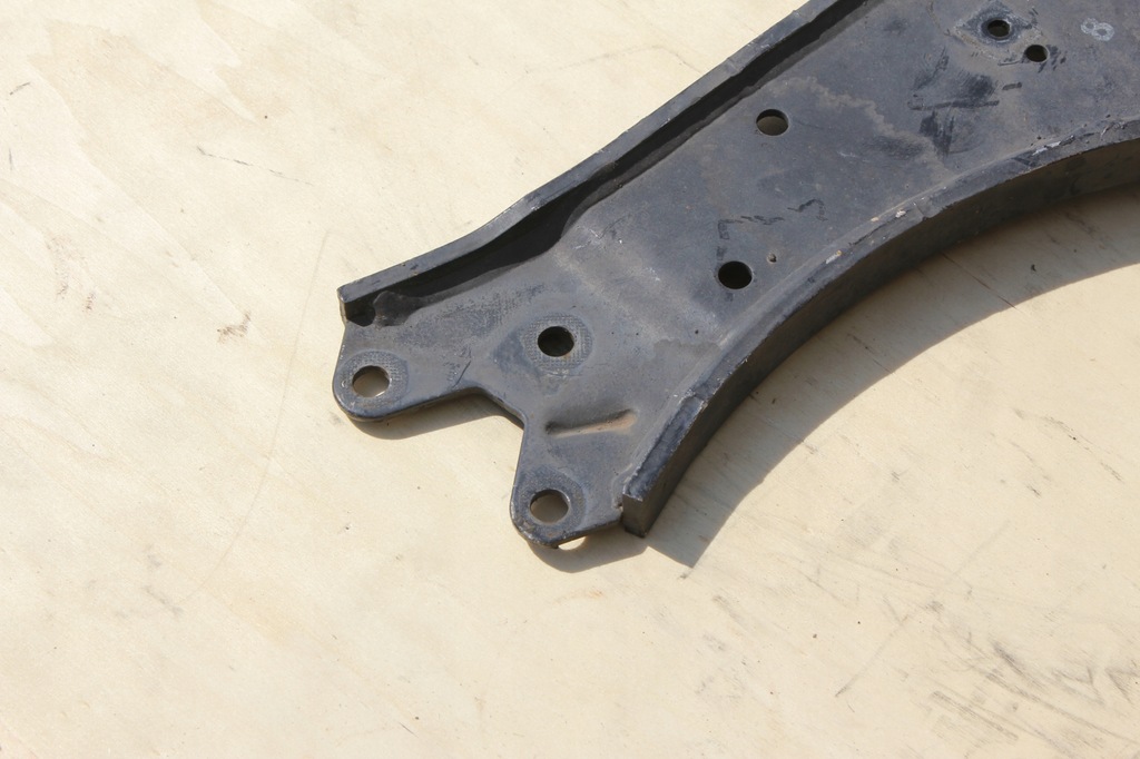 Μπροστινό αριστερό ψαλίδι VwAG 1K0407189E Product image