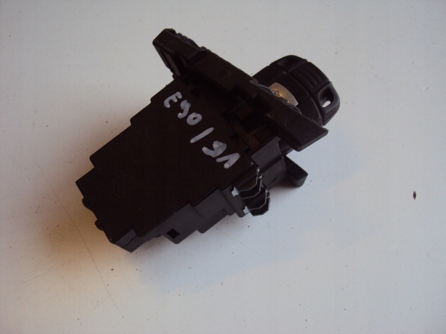 ΔΙΑΚΟΠΤΗΣ ΜΕ ΚΛΕΙΔΙ BMW E90 E91 6954719 Product image