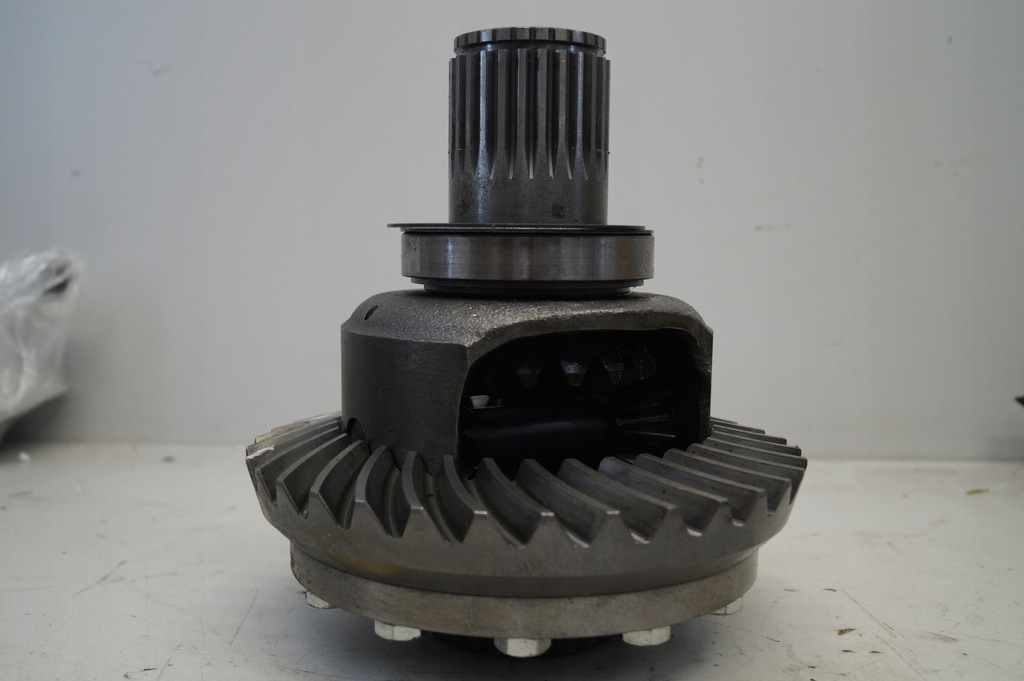 Attack 10X34 Plate wheel NEW HOLLAND T7030, T7040, T7050, T7060, T7070 Product image