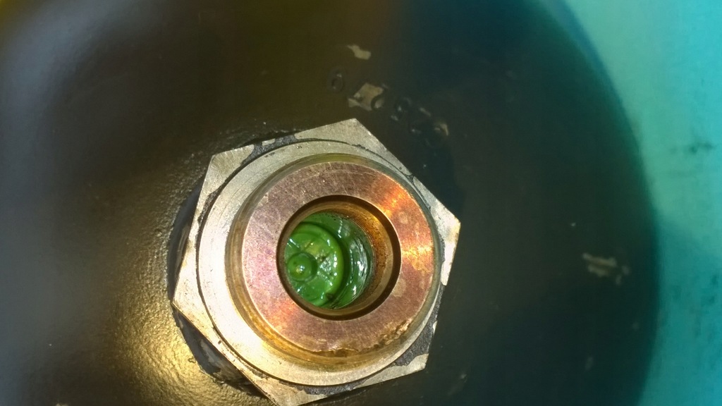 ΣΥΣΣΩΡΕΥΤΗΣ ΥΔΡΑΥΛΙΚΗΣ ΠΙΕΣΗΣ 210 BAR 0,50 L Product image