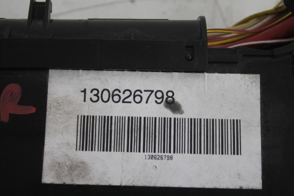 BOX FUSE BOX VW POLO 6R 1.2 12V Product image