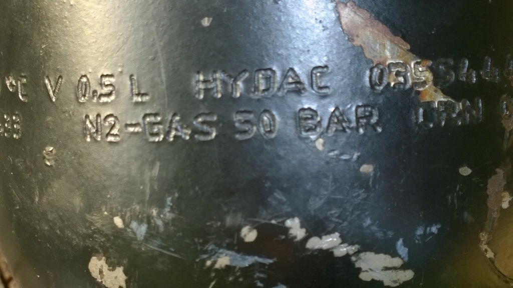 ΣΥΣΣΩΡΕΥΤΗΣ ΥΔΡΑΥΛΙΚΗΣ ΠΙΕΣΗΣ 210 BAR 0,50 L Product image