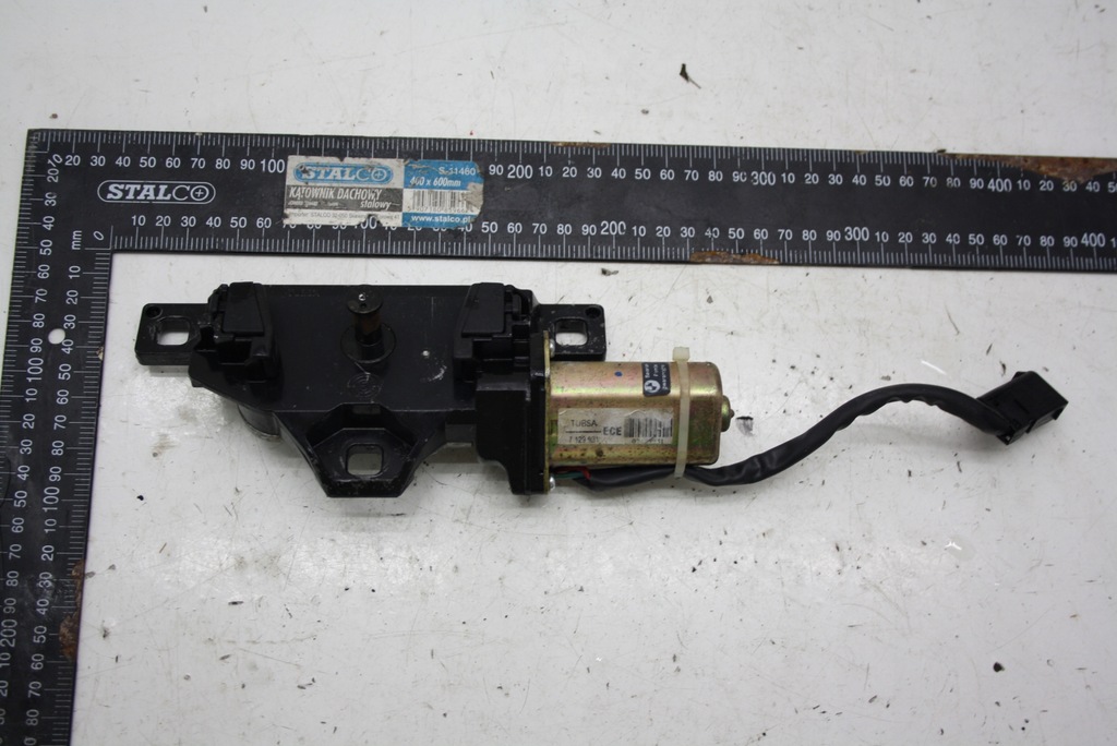 ΚΛΕΙΔΑΡΙΑ ΚΟΠΗΣ ΚΑΠΑΚΙ ΑΠΟΣΚΕΥΩΝ BMW E61 7129931 Product image