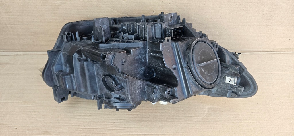 BMW 1 F20 F21 H7 Left Regular Europe 7229671-08 HELLA Product image