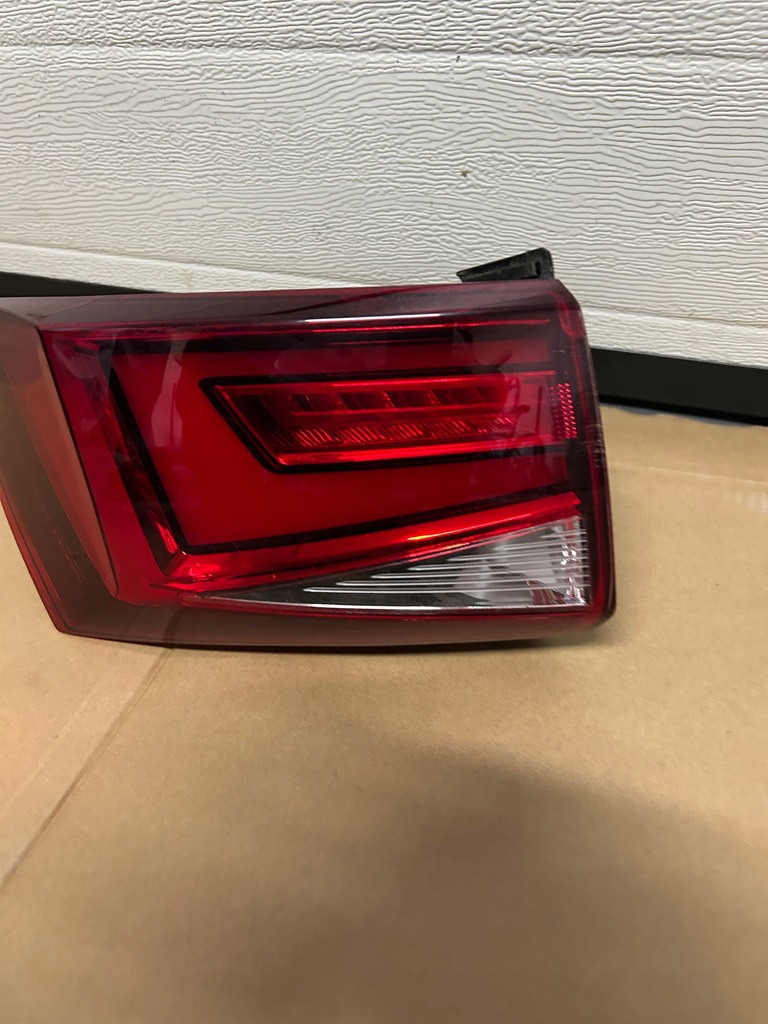 SEAT ATECA 17 – LED ΠΙΣΩ ΦΩΣ ΑΡΙΣΤΕΡΑ 575945207D Product image