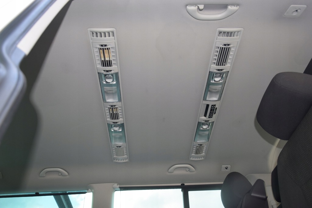 VW T6 MULTIVAN ΕΣΩΤΕΡΙΚΟ ΣΕΤ ΚΑΘΙΣΜΑΤΑ, ΤΑΠΕΤΣΑΡΙΑ, ΠΛΑΪΝΗ ΑΠΟΘΗΚΕΥΣΗ, ΚΕΦΑΛΗ Product image
