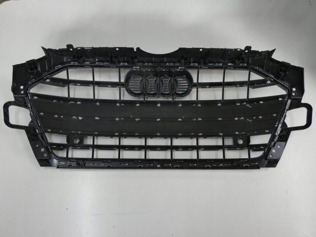 Faux grill AUDI A4 8W ανελκυστήρας Product image
