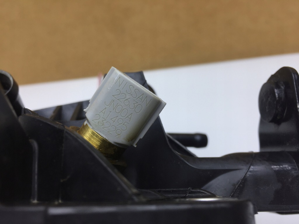 Renault Clio V 1.6 Αισθητήρας νερού E-TECH Hybrid Thermostat Product image