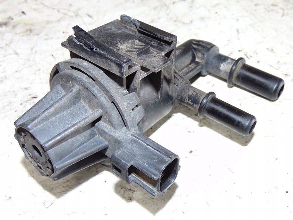 FOCUS Mk1 2.0 USA 06R SOLENOID VALVE 7U5A9G641DA Product image