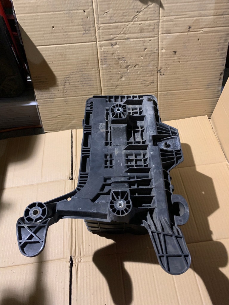 ΒΑΣΗ ΜΠΑΤΑΡΙΑΣ 1K0915333B GOLF V TOURAN A3 Product image