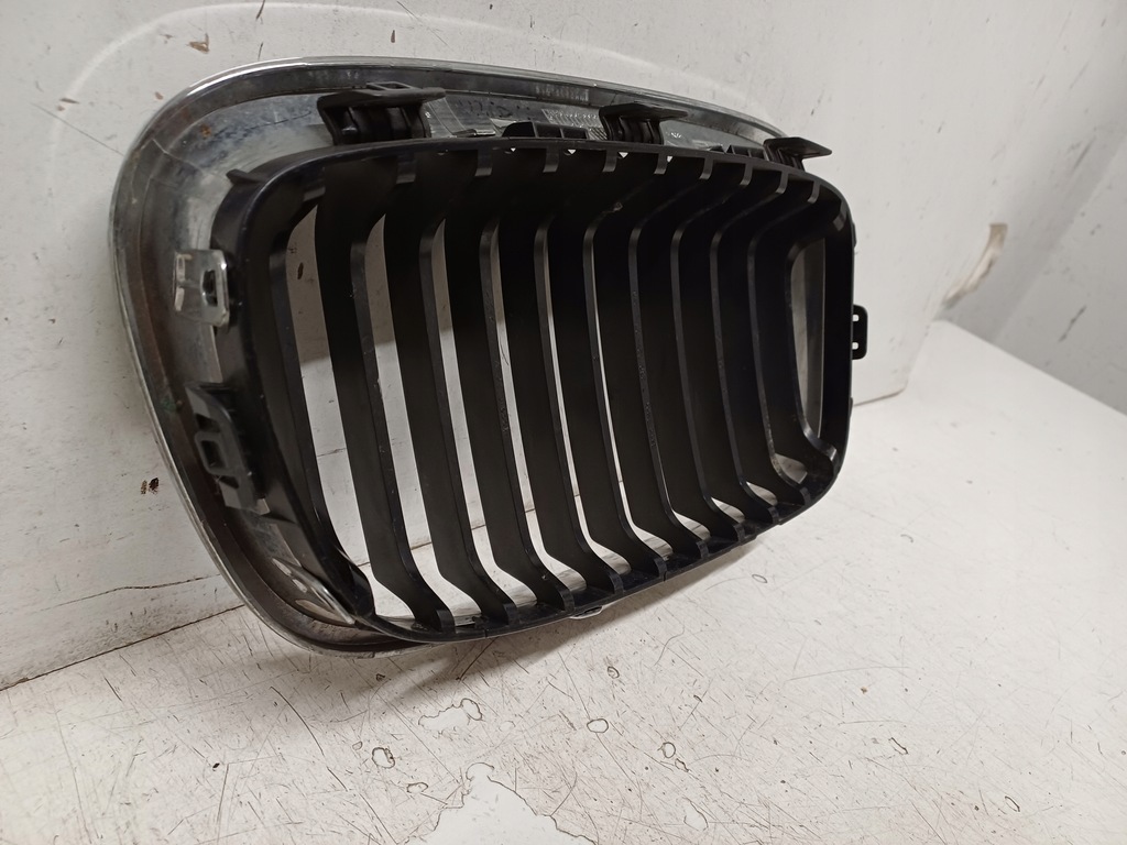 BMW 1 και F20 F21 11-15 Grill Grille Αριστερά μπροστινό μέρος 7239021 Product image