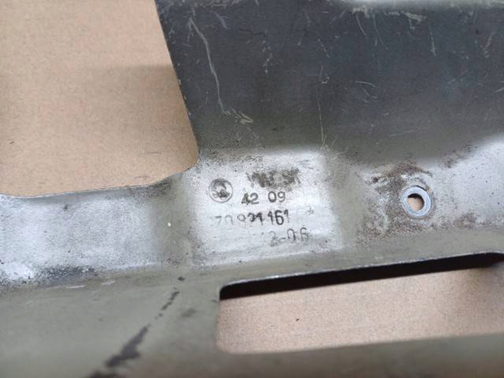 SKODA OCTAVIA II Στερεώση του αριστερού φτερού 1Z0821161 Product image