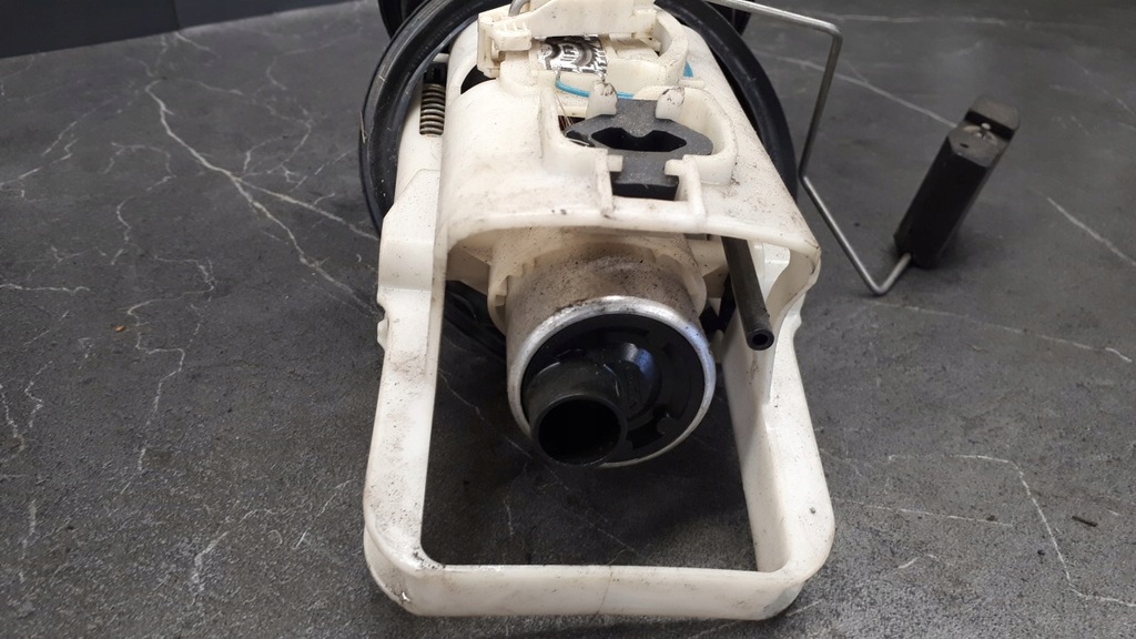 1183845 BMW E46 2.0D 1999 100kw αντλία καυσίμου Product image