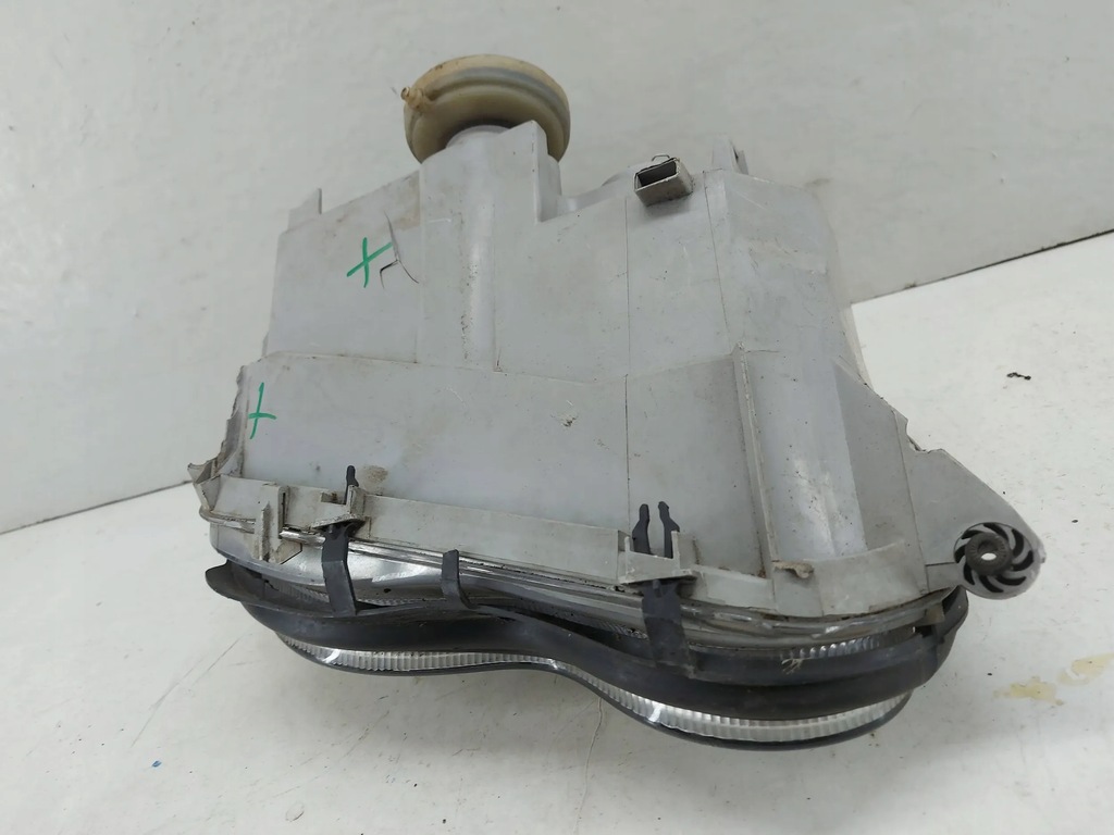 Mercedes-Benz C class 203 W203 αριστερό εμπρός φωτιστικό εμπρός ανακλαστήρας Product image