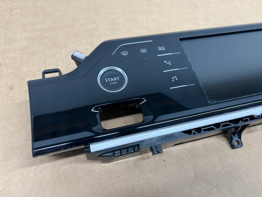 Οθόνη οθόνης Citroen C4 SpaceTourer 1.2 THP 9825029380 100% λειτουργική Product image