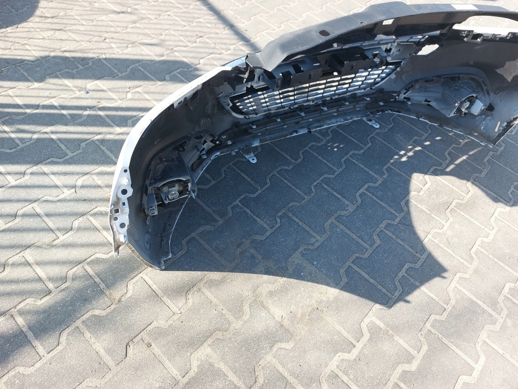 Μπροστινό προφυλακτήρα Peugeot 208 και ανελκυστήρα Product image