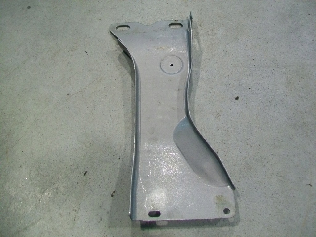 Στήριγμα ΦΥΛΛΟΣ ΣΤΗΡΙΞΗΣ ΦΥΛΛΟΣ VIVARO TRAFIC 3 III Product image