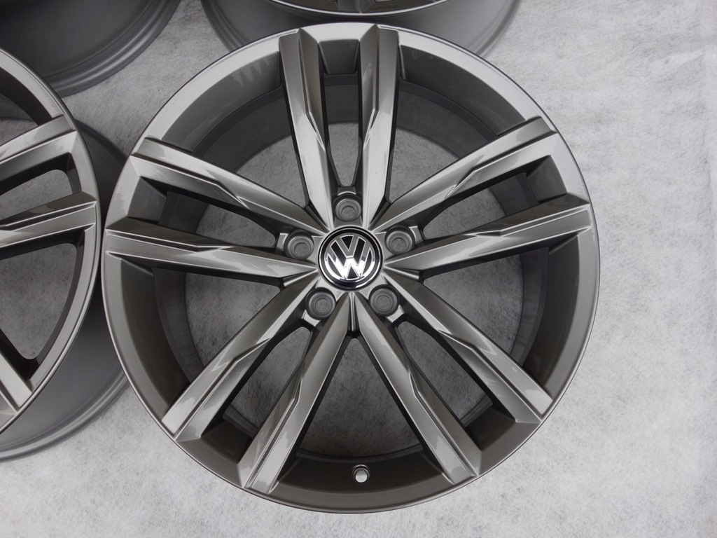 VW ARTEON PASSAT B8 LIFT TIGUAN 18' DARTFORD ΖΑΝΤΕΣ Product image