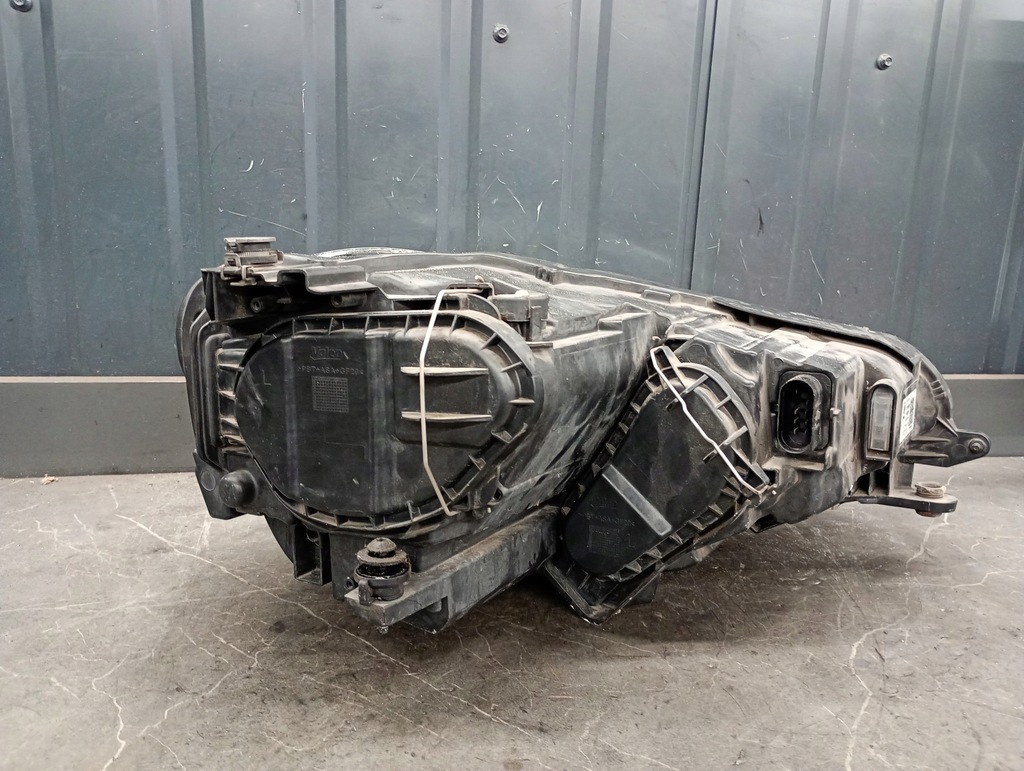 517941005B Αριστερά προβολέας VW Golf VII Product image