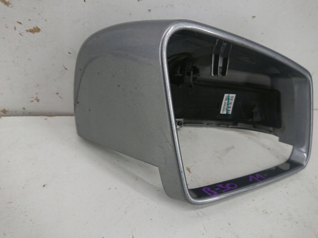 Mercedes-Benz E Class 212 W212 Δεξιά μπροστινό κάτοπτρο Product image