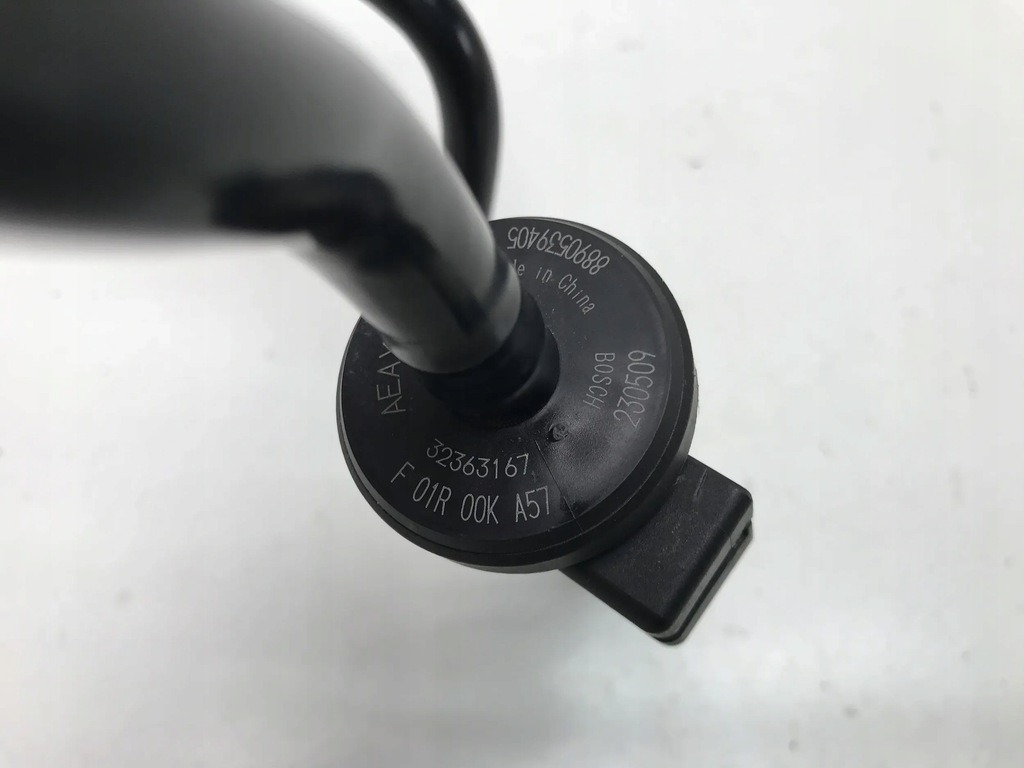 VOLVO XC 40 XC40 2023 2.0 HYBRID HOSE PIPE FUEL PIPE VALVE 32363309 Product image