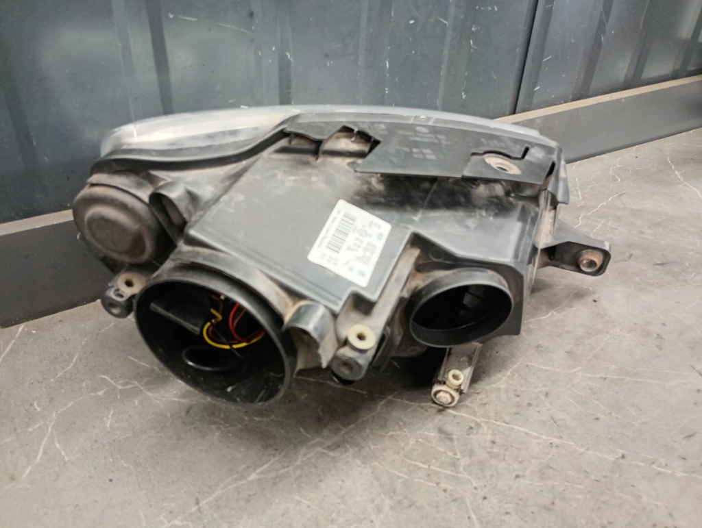 3C0941005Q Αριστερά προβολέας VW Passat B6 Hella Product image