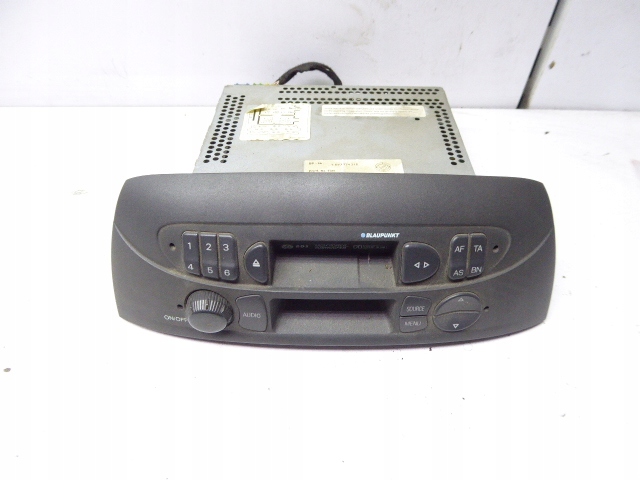 FIAT PUNTO II 188 FACTORY CASSETTE RADIO Product image