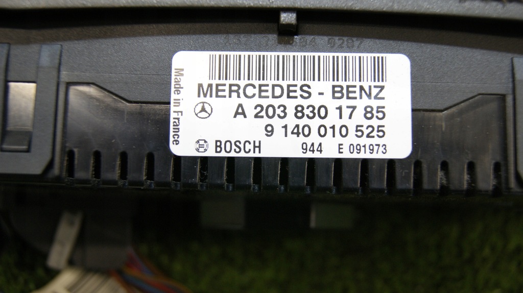 Ο πίνακας ελέγχου ροής αέρα C-Class W203 Bosch A2038301785 9140010525 Product image