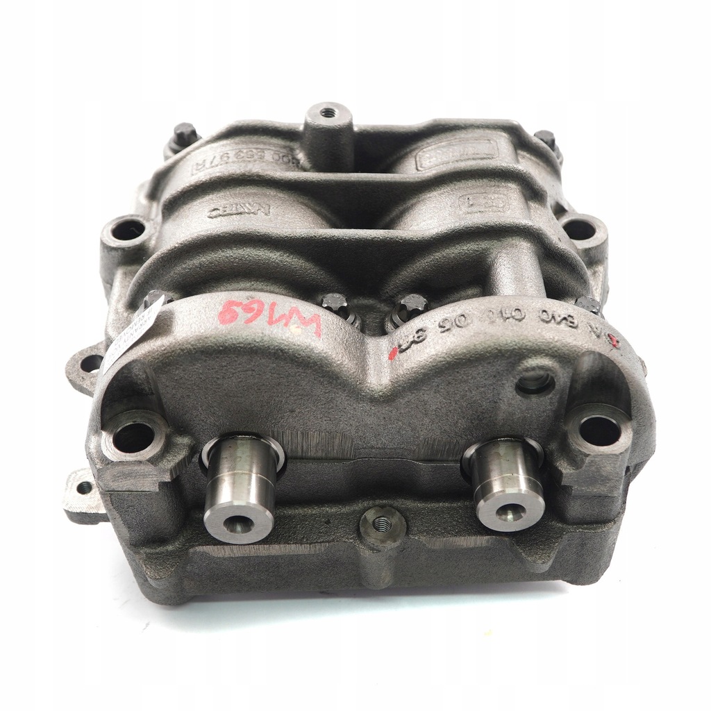 Mercedes W169 Diesel OM640 Oil Pump Shafts Balance A6400100536 Product image