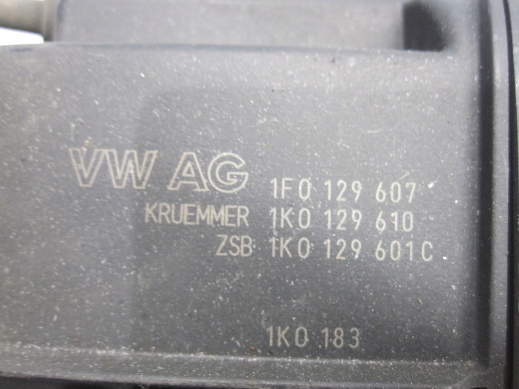 Volkswagen Caddy III 08R Περιεχόμενο φίλτρου αέρα 1F0129607 1K0129610 Product image