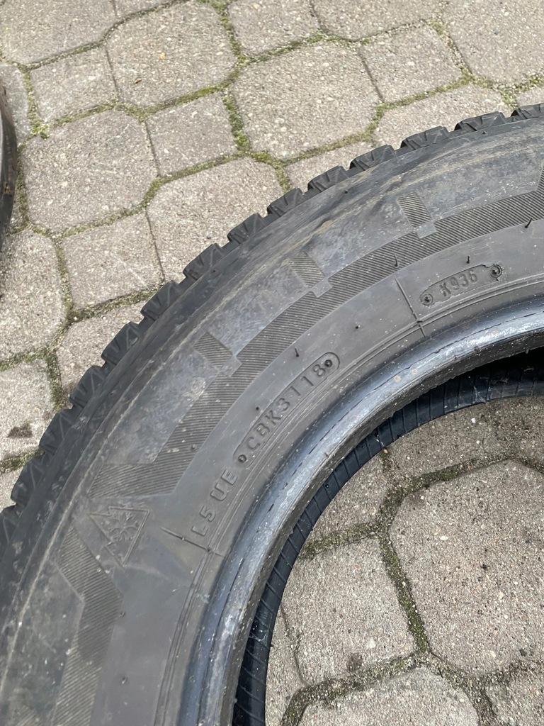 1 τμχ BRIDGESTONE Blizzak W810 215/65/16 C 109/107R 2018 6mm Product image