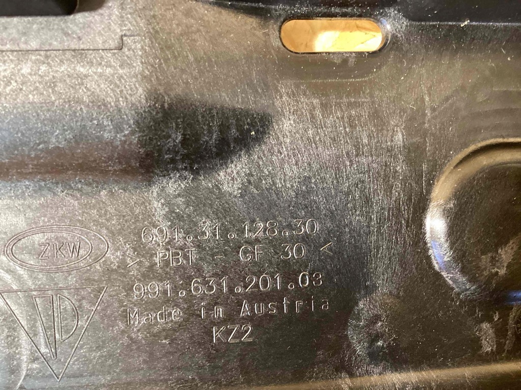 PORSCHE 911 991 99163120103 SLIDE ΚΑΤΩ ΑΠΟ ΤΗ ΛΑΜΠΑ ΑΡΙΣΤΕΡΑ Product image