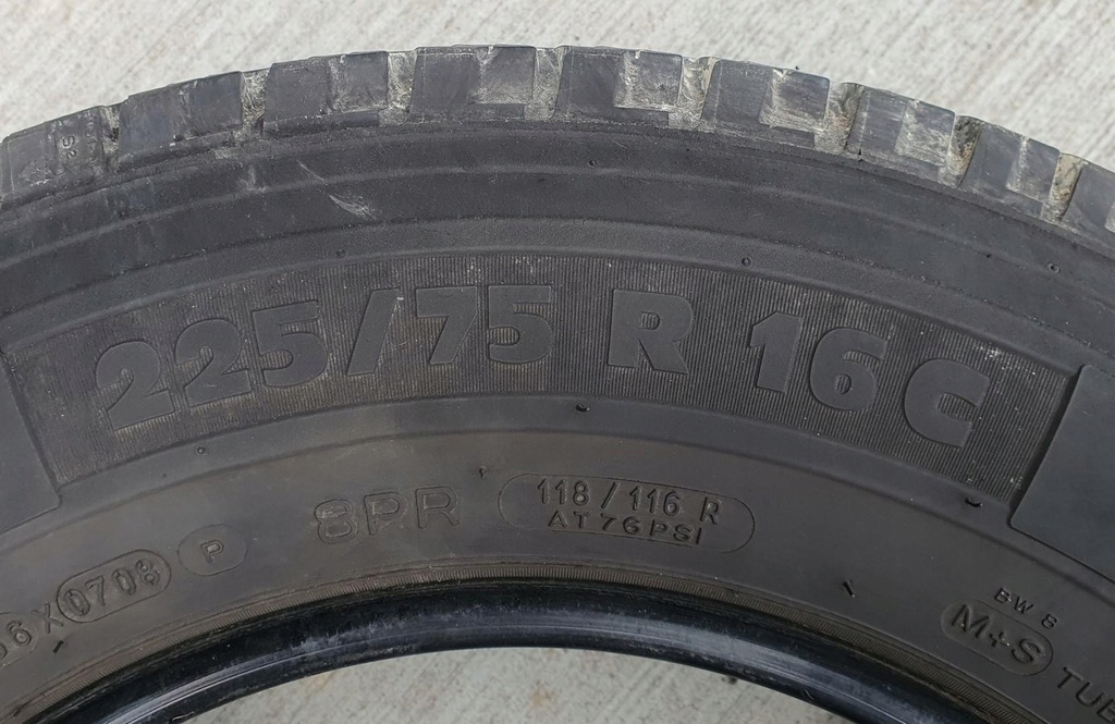 MICHELIN AGILIS 81 TIRE 225/75/R16C 8MM 1PC Product image