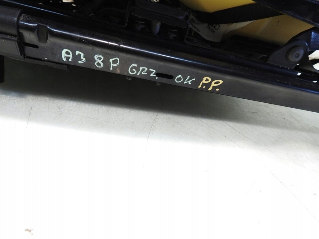 Δεξιά μπροστινή πολυθρόνα Audi A3 8pa Sportback Product image