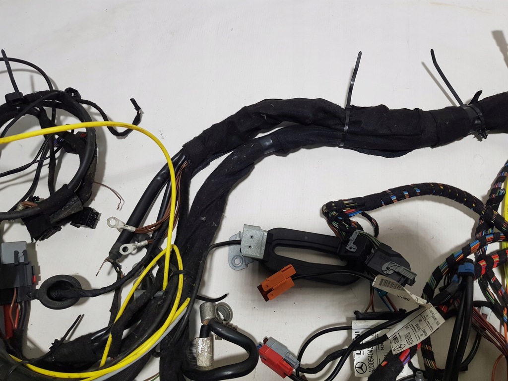 ΜΟΝΑΔΑ ΜΠΑΤΑΡΙΑΣ ΚΑΛΩΔΙΑ ΚΟΡΜΟΥ MERCEDES SL R230 W230 2305400945 Product image