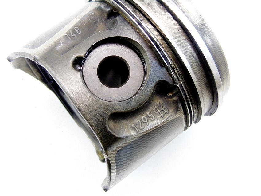 PISTON 085190+ 2.0 TDCI C-MAX FOCUS 2 MONDEO 4 Product image