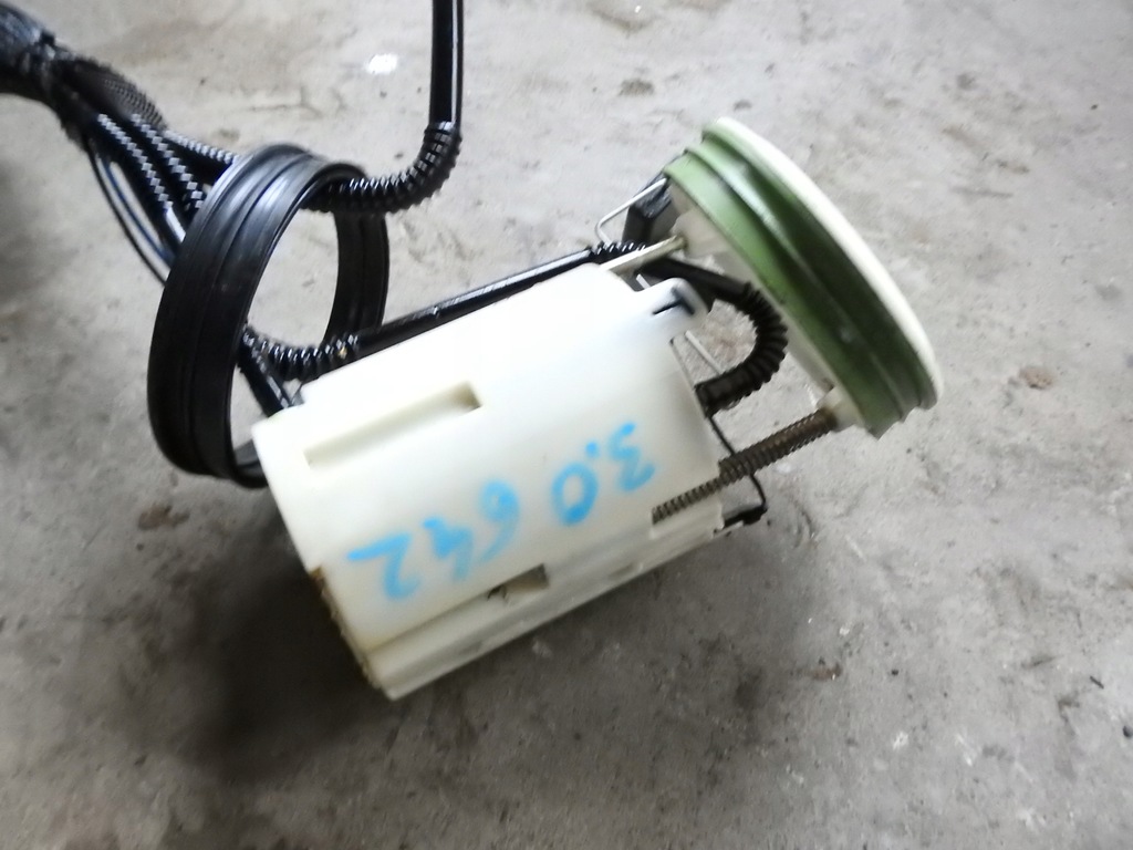 Mercedes W211 3.0 642 float αισθητήρα αντλίας καυσίμου A2114701641 Product image